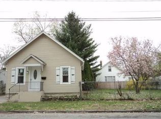 77 Fisher St, Springfield, MA 01109