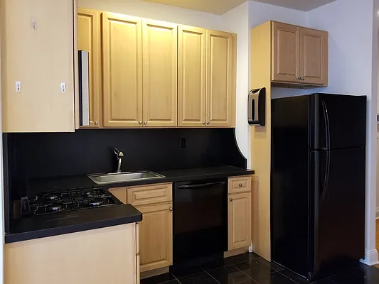 Rented by Domus Realty | media 21