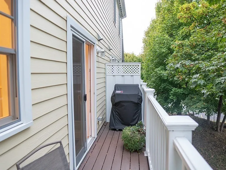 9 Park St #4 — Photo 20