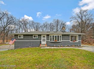 303 Shine Hill Rd, Henryville, PA 18332