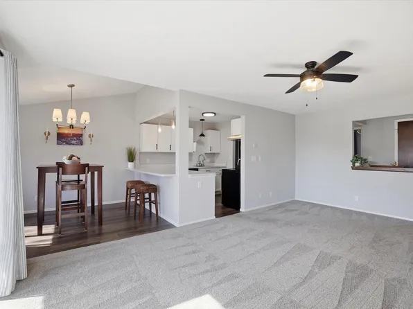 404 Sheffield ROAD #4, Waukesha, WI 53186