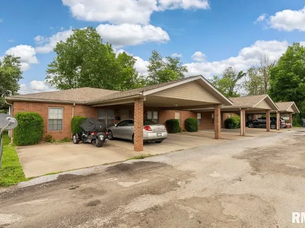 1201 N McLaren St, Marion, IL 62959
