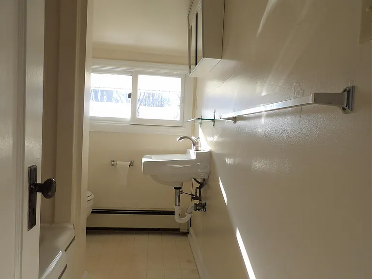43 Mulberry St #2 — Photo 8