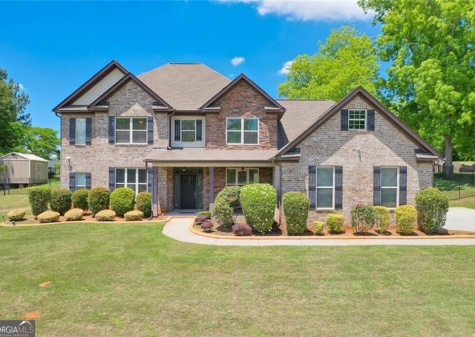 1st image of 209 Enfield Ln