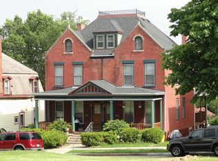 610 Fenelon Pl, Dubuque, IA 52001