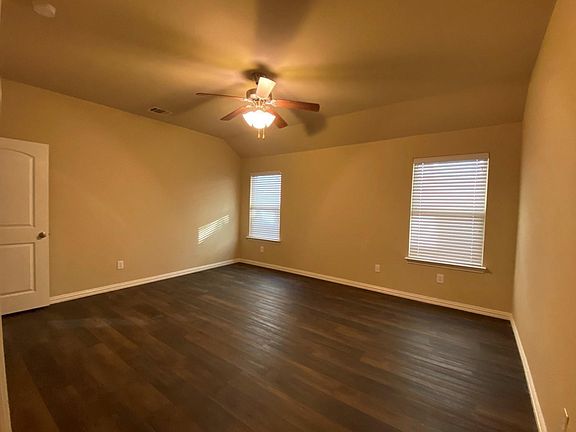 2nd image of 180 Pleasant Hill Ln