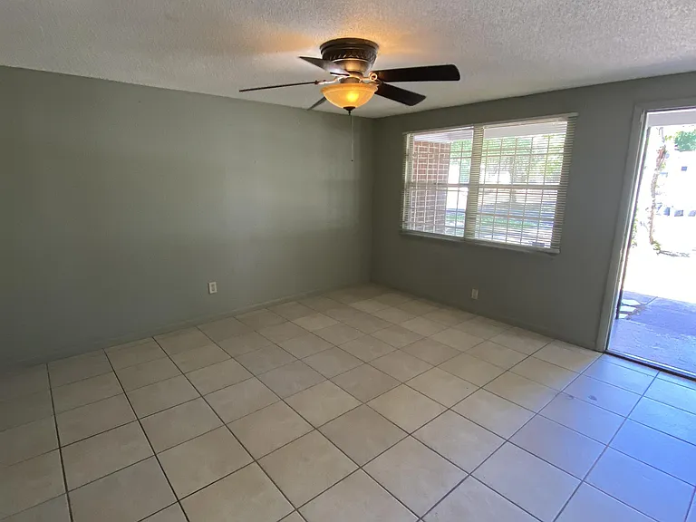 7623 John F Kennedy Dr E — Photo 5
