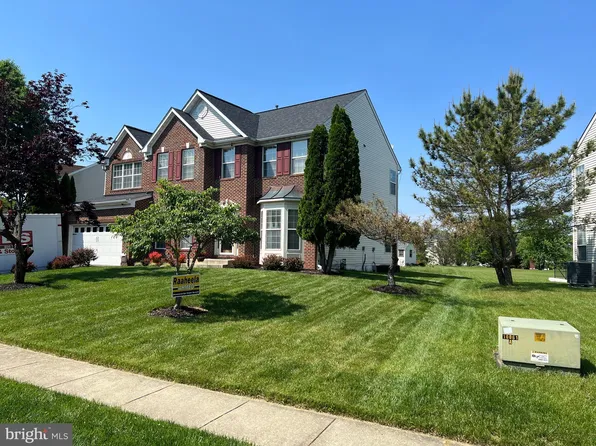 14920 Dennington Dr, Bowie, MD 20721