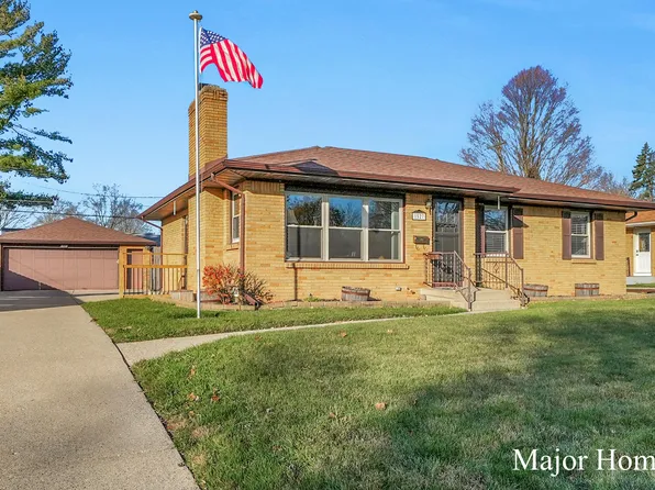 1527 Mayfield Ave NE, Grand Rapids, MI 49505