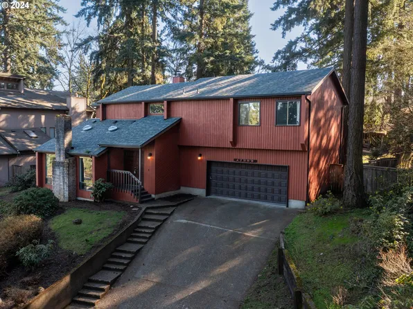17252 Parkers Dr, Gladstone, OR 97027