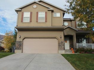 821 S Apple Grove Ln, Pleasant Grove, UT 84062