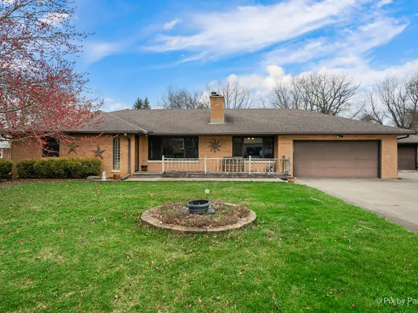 1321 Florence Dr, Sycamore, IL 60178