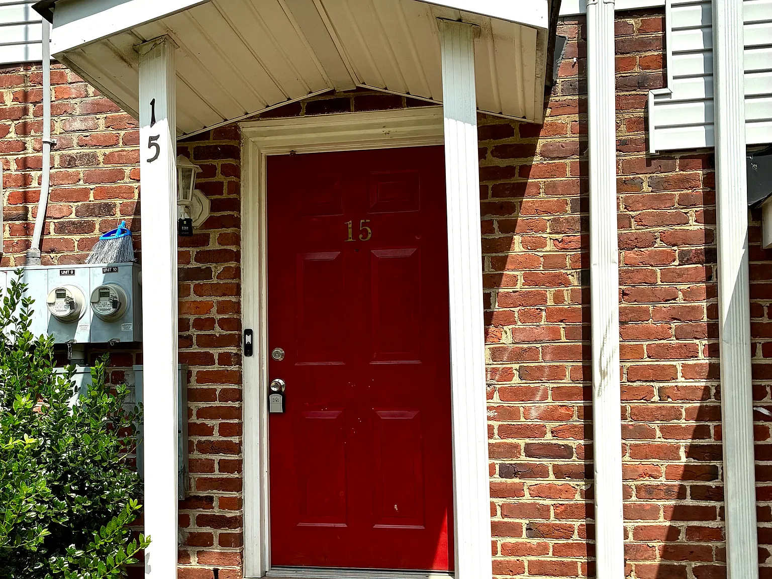 2 bed, $1,350 — Photo 1