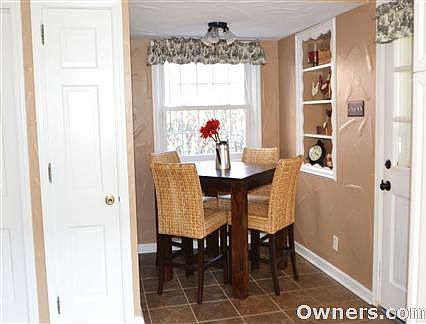 5th image of 406 Greenmount Blvd