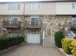 147 Cedar Grove Ct, Staten Island, NY 10306