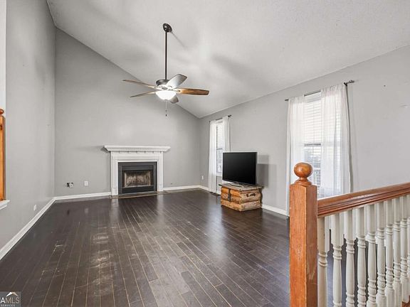 5th image of 360 S Red Oak Way