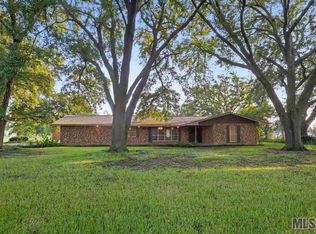 5230 Genre Rd, Pt Allen, LA 70767