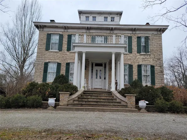 58050 Carrs Ln, Hannibal, MO 63401