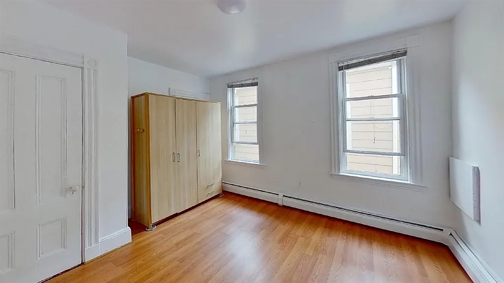 Building Photo - 60 Calumet St #3