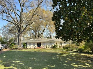 5080 Barry Rd, Memphis, TN 38117