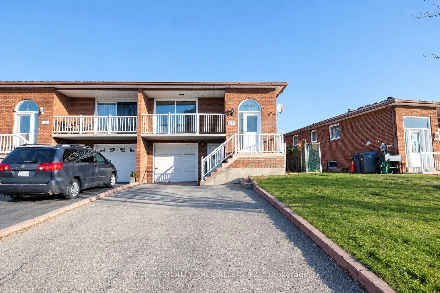 3 bed, $2,900 — Photo 1