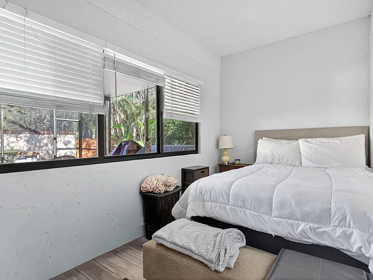 11910 Glenmore Dr #3 — Photo 27