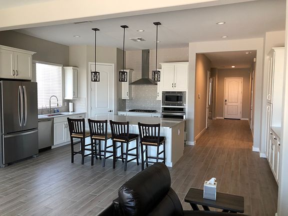 3rd image of 2008 E Park View Ln
