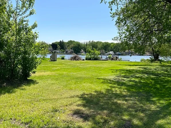 4124 N Riverdale Dr Lot 39-006, McHenry, IL 60051