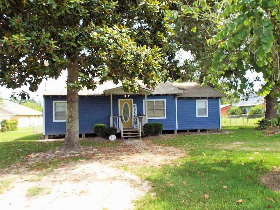 1st image of 827 County Road 835