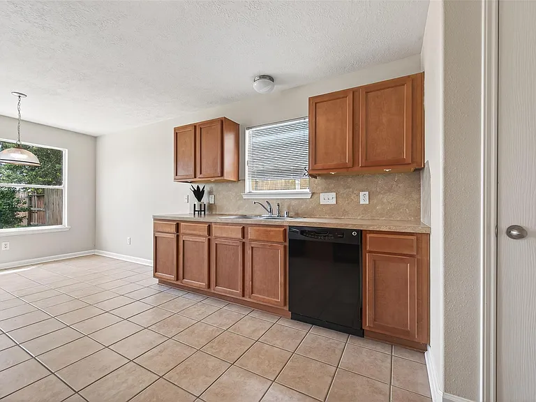 24519 Cypresspark Glen Ln — Photo 9