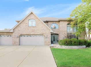 9136 Talcott Rd, Woodridge, IL 60517