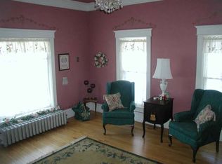 118 N Main St, Eagle River, WI 54521