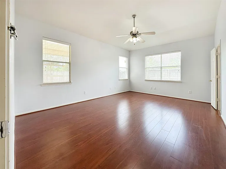 2910 Lemmingham Dr — Photo 21