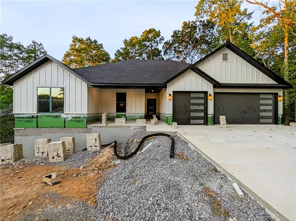 9 Winters Ln, Bella Vista, AR 72714