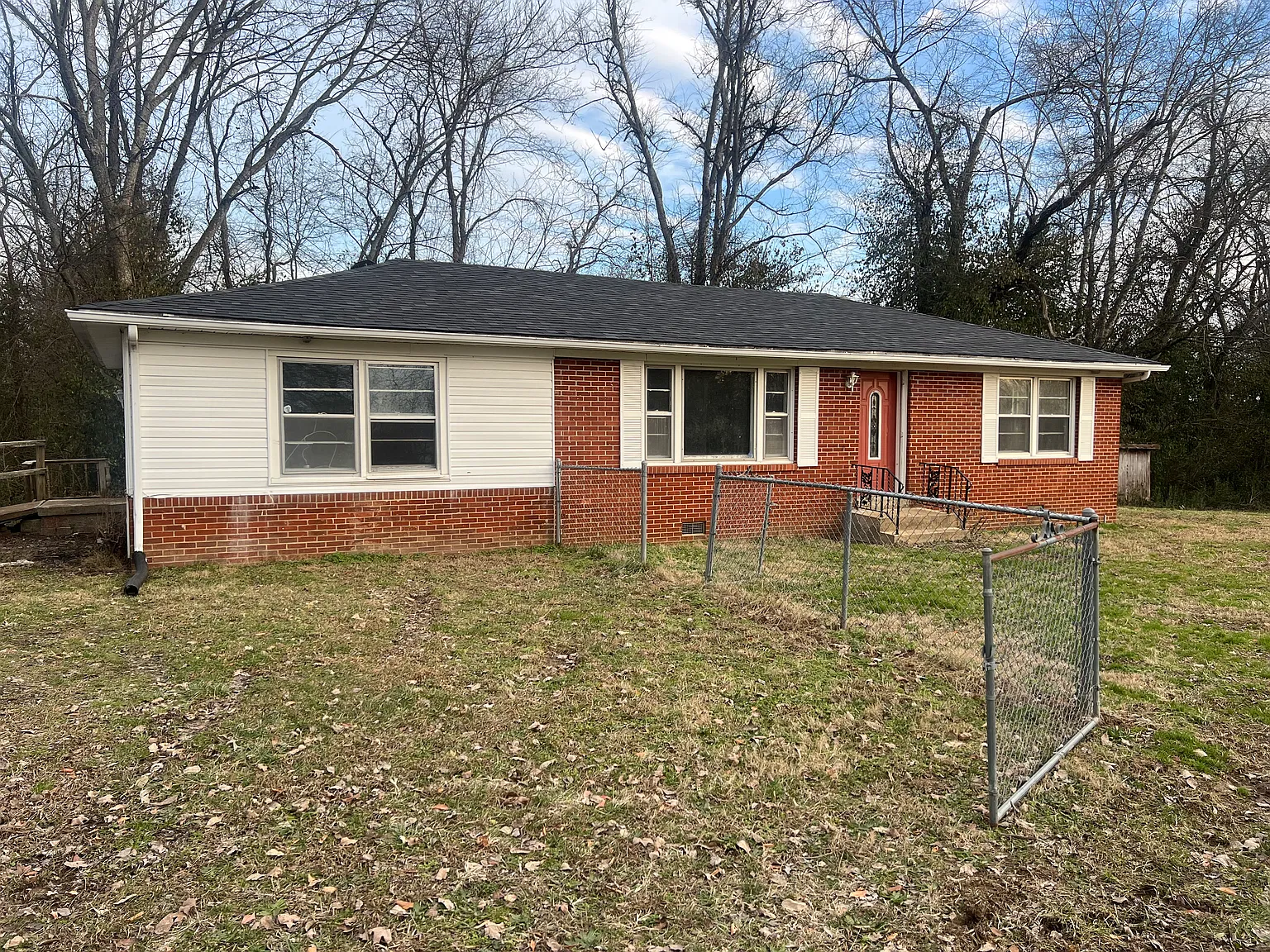 3 BR Brick Home For Rent — Photo 1