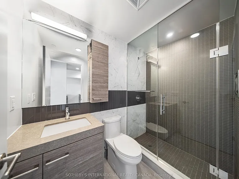 484 Spadina Ave #310 — Photo 11