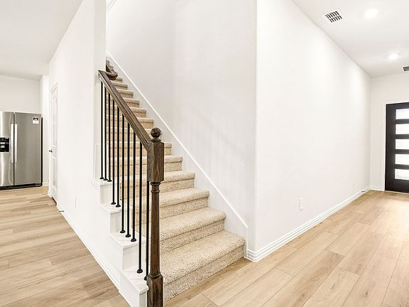 2nd image of 2212 Nicole Dr