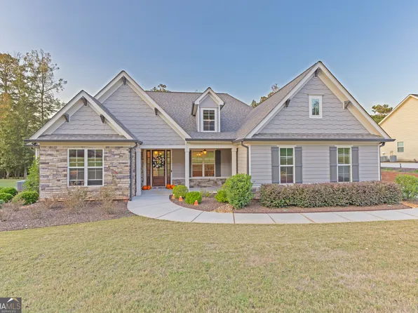 180 Discovery Lake Dr, Fayetteville, GA 30215