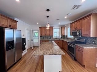 69 Jaques St APT 4, Somerville, MA 02145