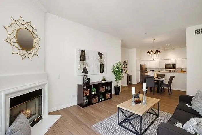 12364 Carmel Country Rd #3 — Photo 4