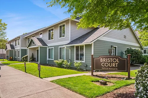 Bristol Court Apartments Photo 1