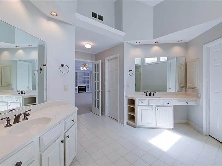2020 Ridge Gate Dr — Photo 32