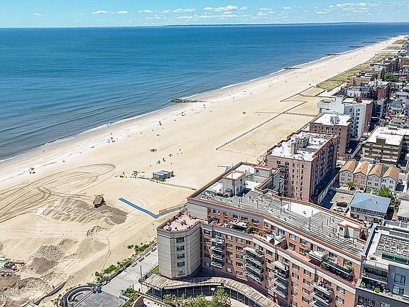 5th image of 136 Beach 117th St Penthouse 7J