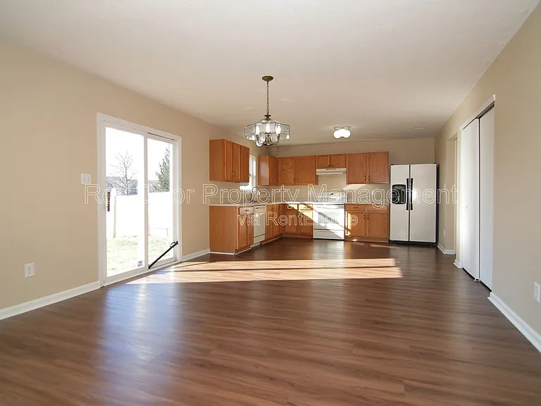 12419 Deerview Dr — Photo 5