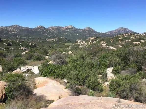 18601 Mahogany Ranch Rd, Ramona, CA 92065