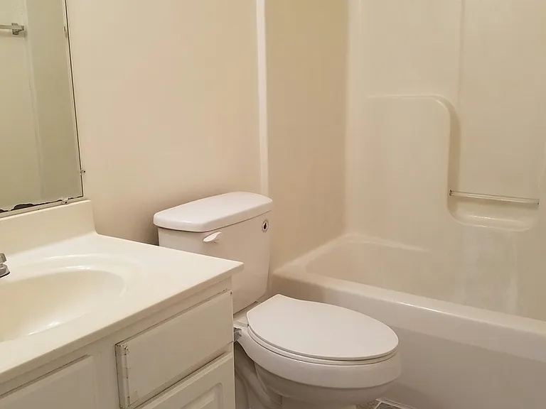 108 Sutton Dr — Photo 11
