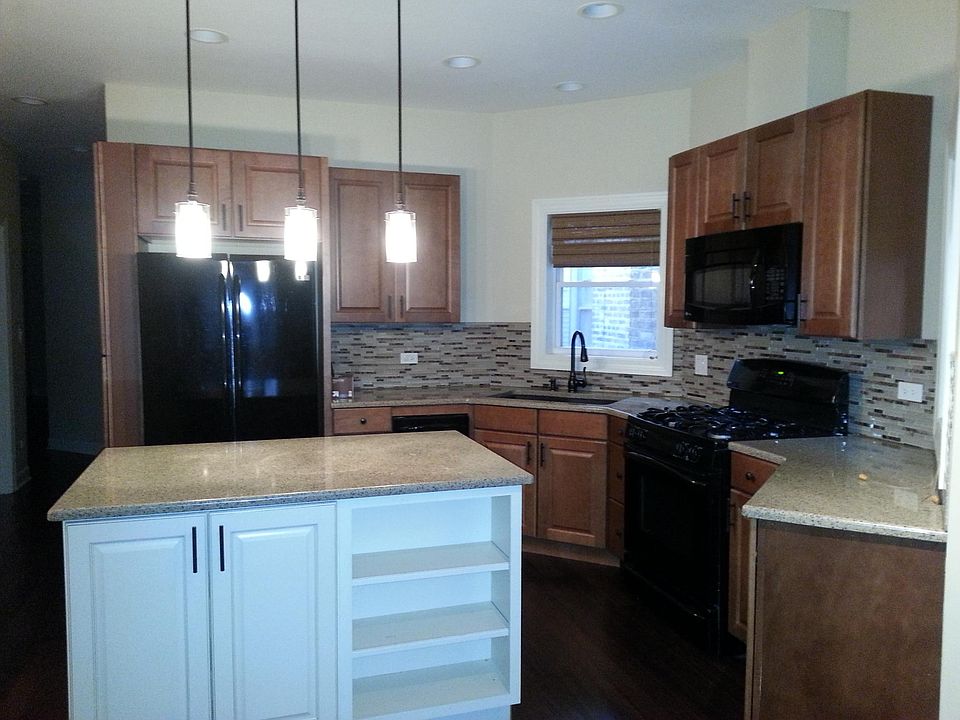 1st image of 1330 W Winona St #2