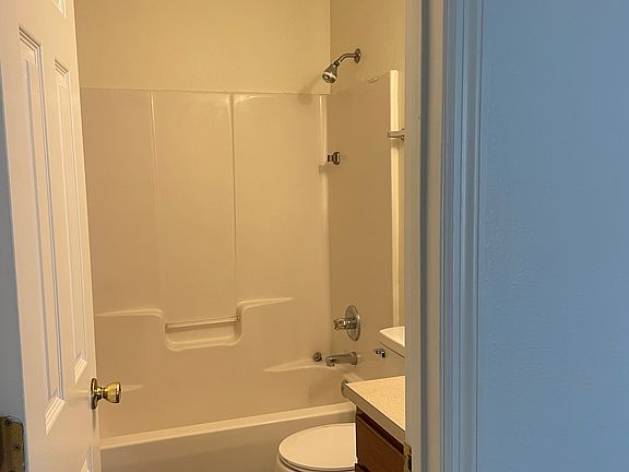 5th image of 45A Dispennette Dr #45A