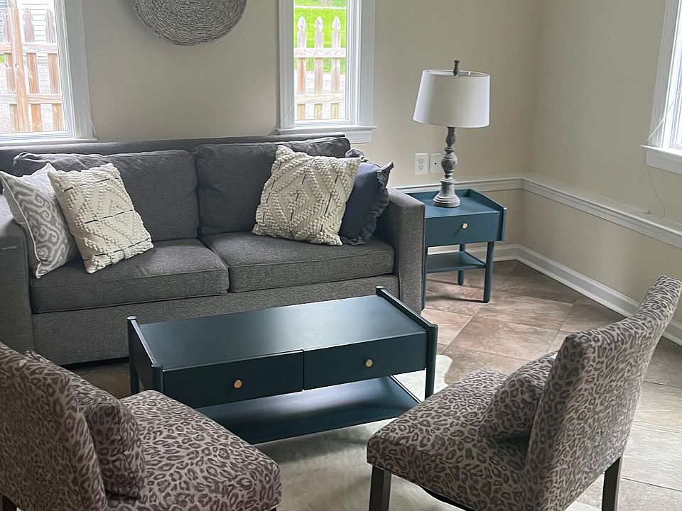 Family Room Vaulted Ceiling