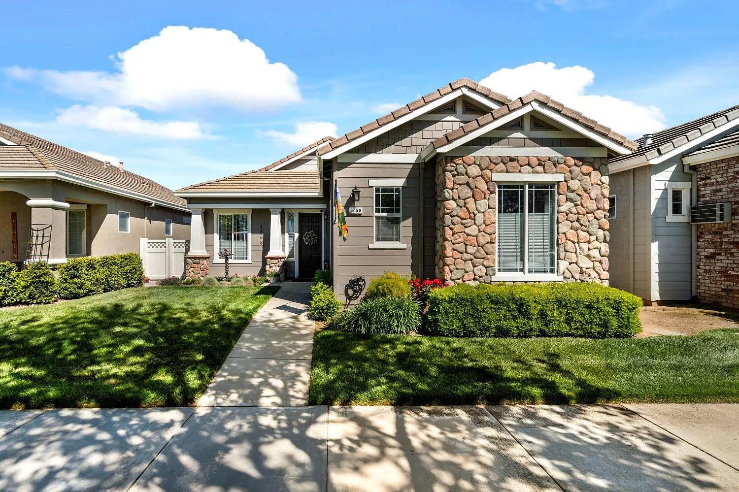 1658 Calhoun Ave photo 1